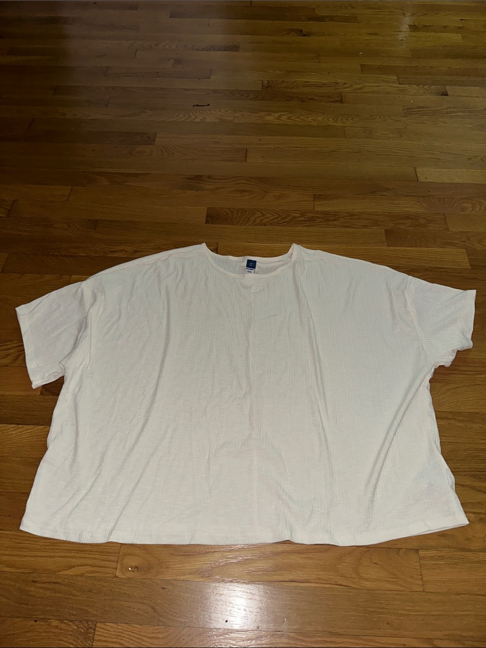 Old Navy White Short Sleeve Crewneck Tee